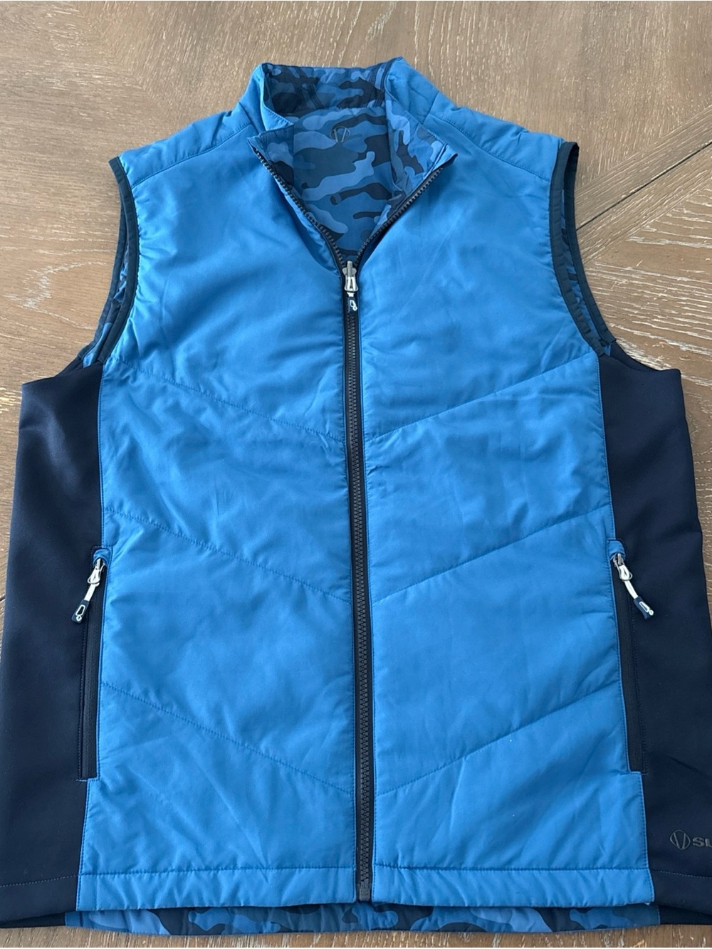 Sunice Men's Blue Quilted Lightweight reversible Vest with Camouflage